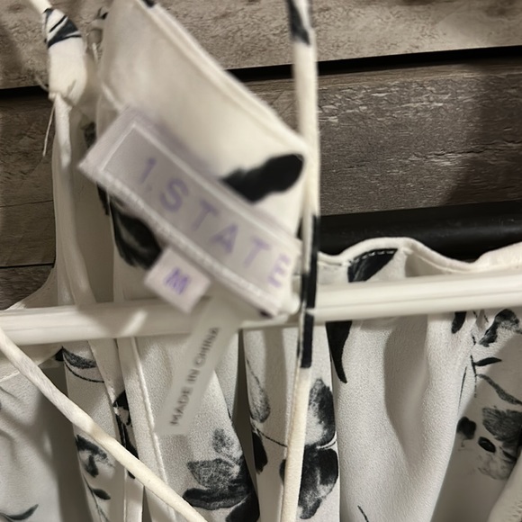 White Off-the-shoulder Shirt - Picture 3 of 4